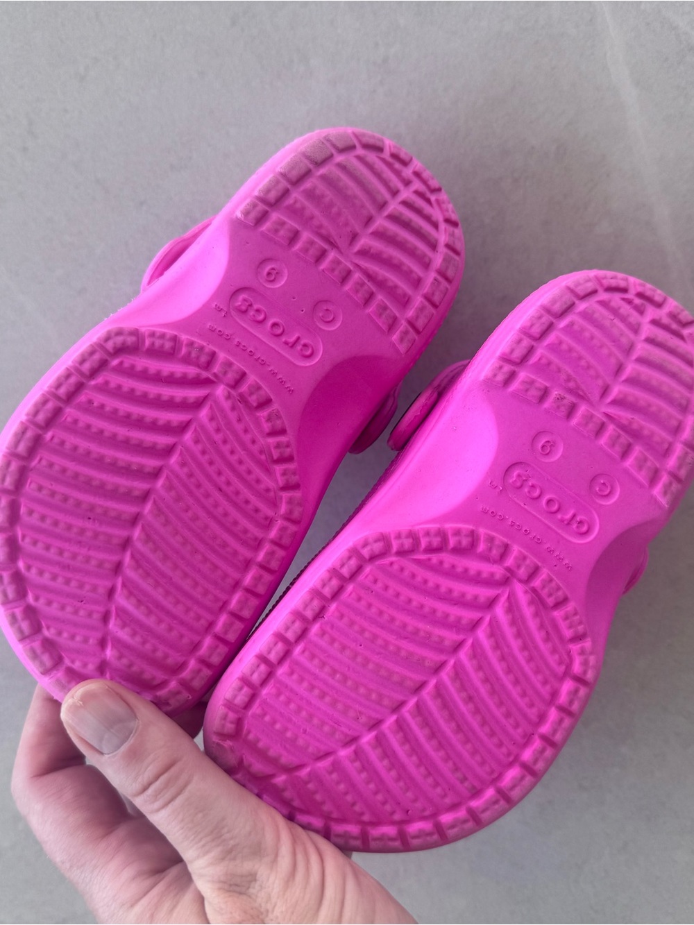 CROCS Kids Hot Pink Classic Clog with Heel Strap - Picture 3 of 6
